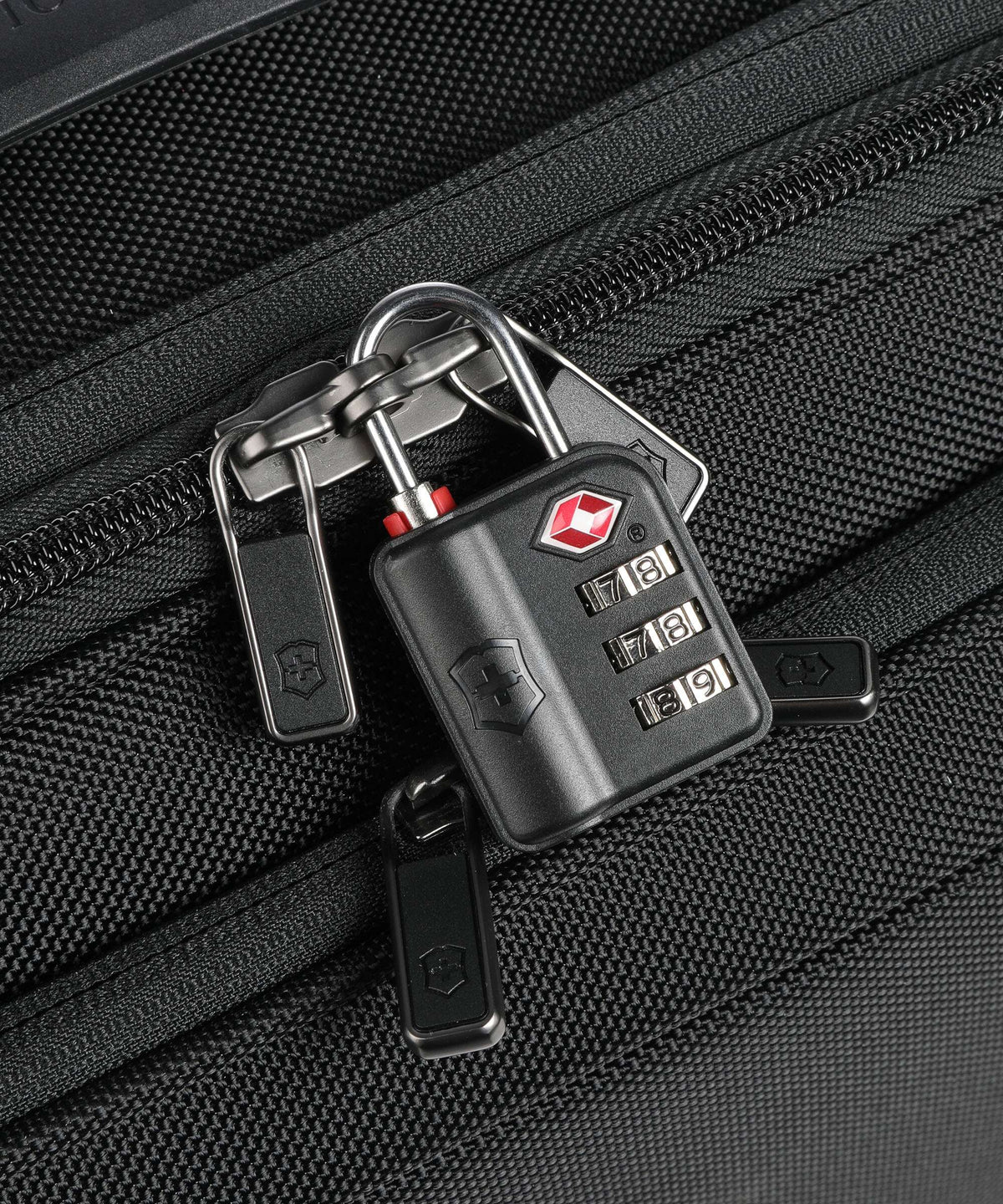 Victorinox Werks Traveler 6.0 Rolling briefcase black