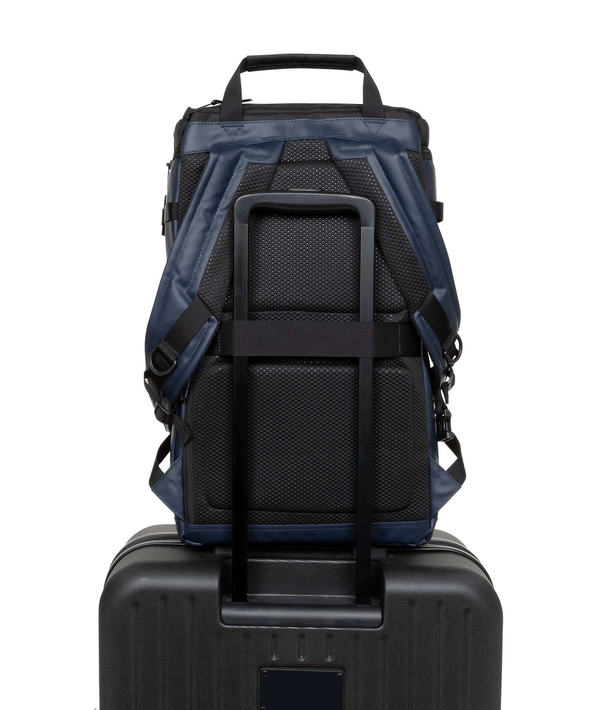Eastpak Tecum Top Backpack cnnct admiral
