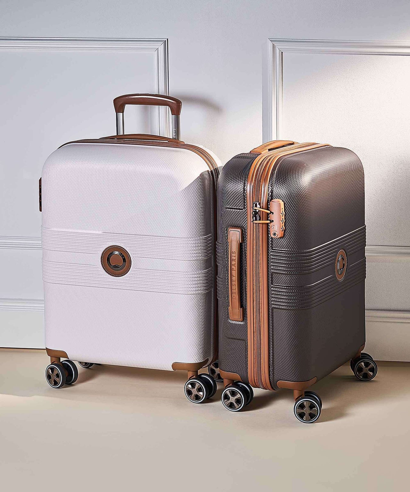 Delsey Paris Flanerie SE Spinner (4 wheels) chocolate