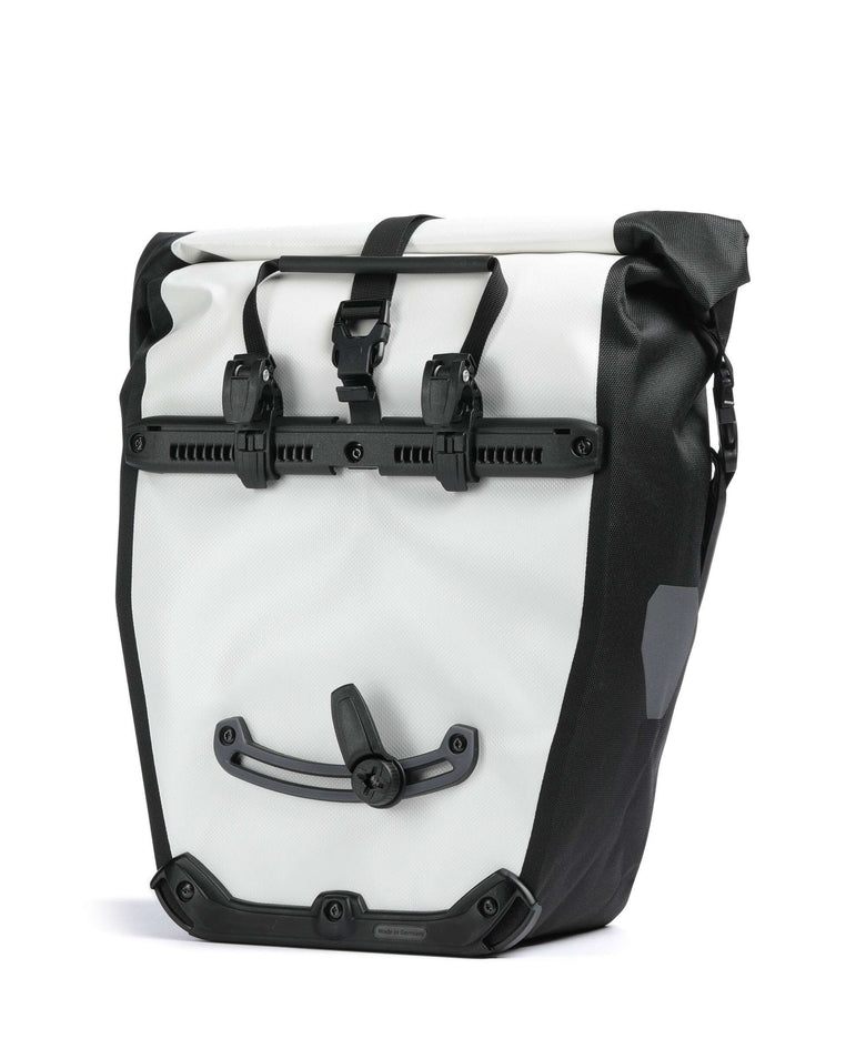 Ortlieb Back-Roller Design 20 Bike pannier route no one