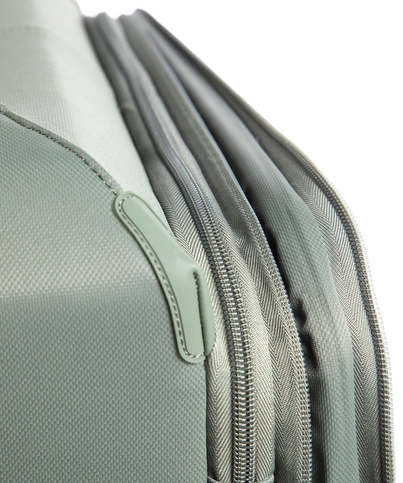 Travelite Priima L Spinner (4 wheels) oliv