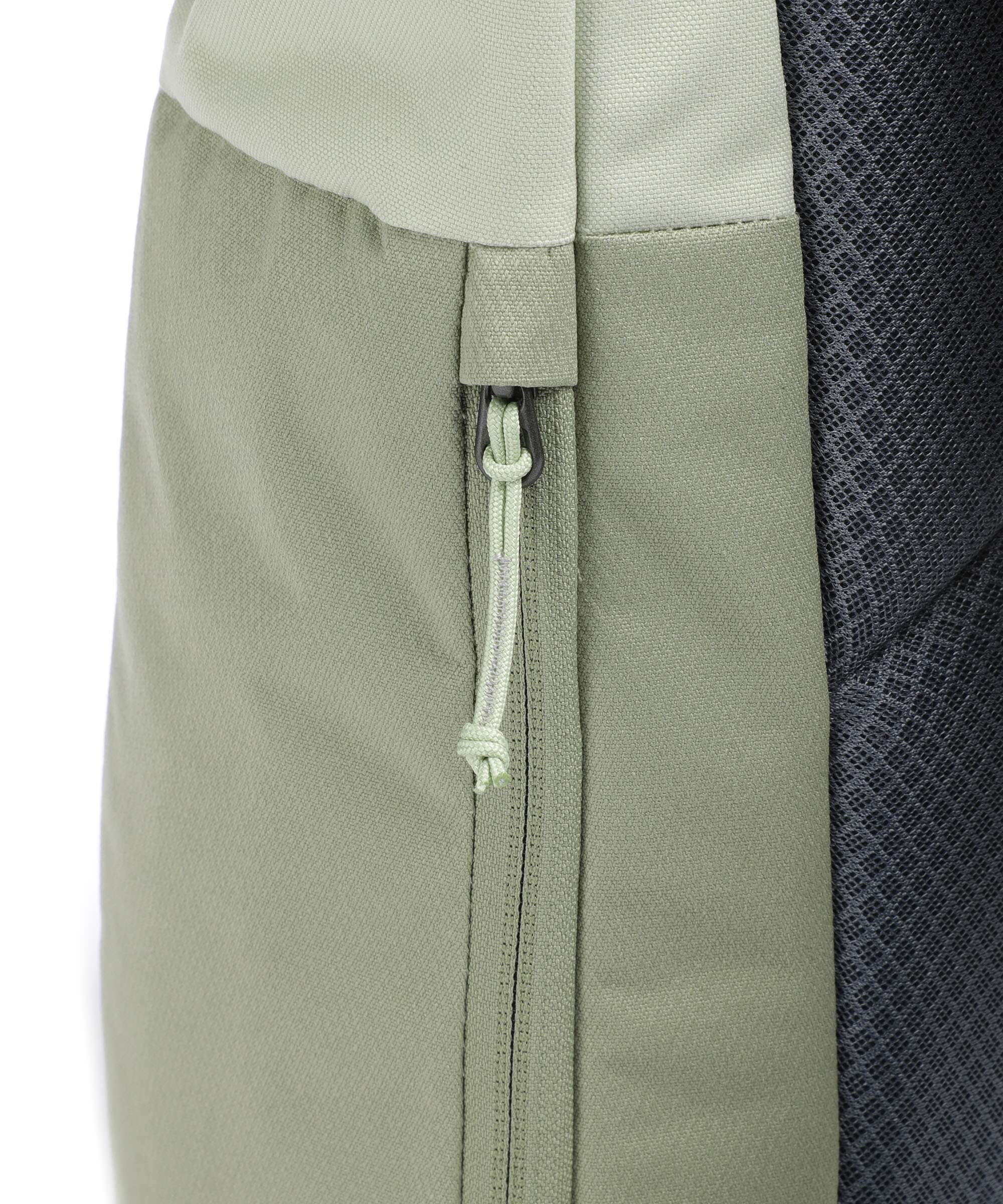 Deuter UP Seoul Backpack grove mineral