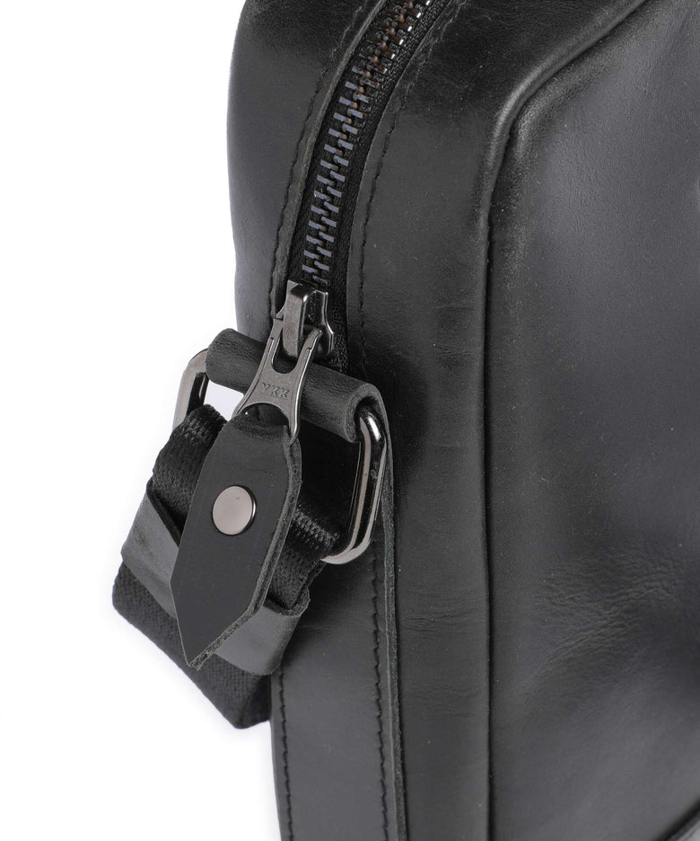 Buckle & Seam Crazy Horse Runner Crossbody bag black