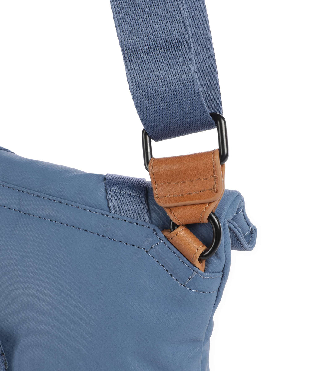 Aunts & Uncles Japan Tsu Crossbody bag blue jeans
