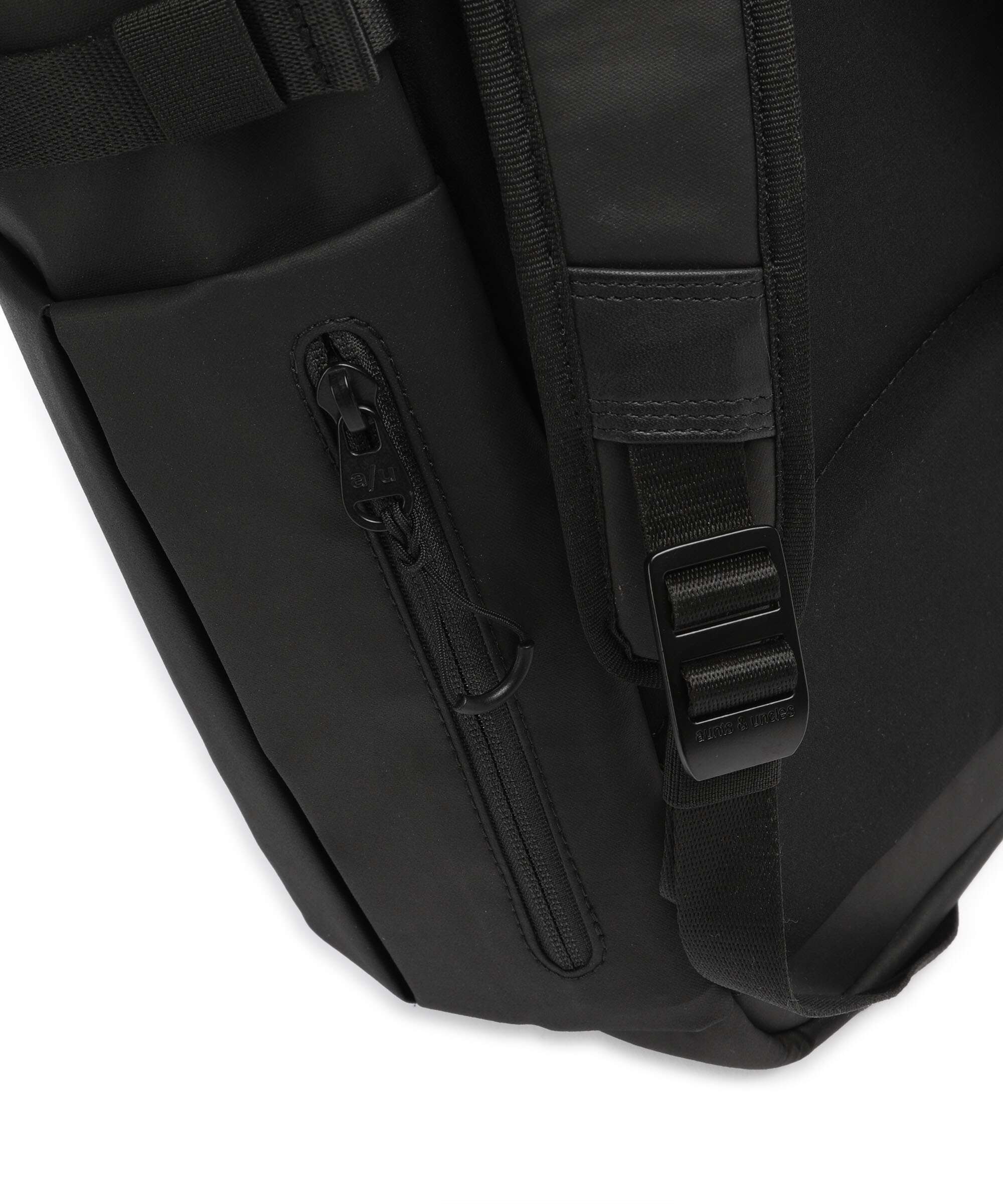 Aunts & Uncles Japan RE Tokachi Rolltop backpack black