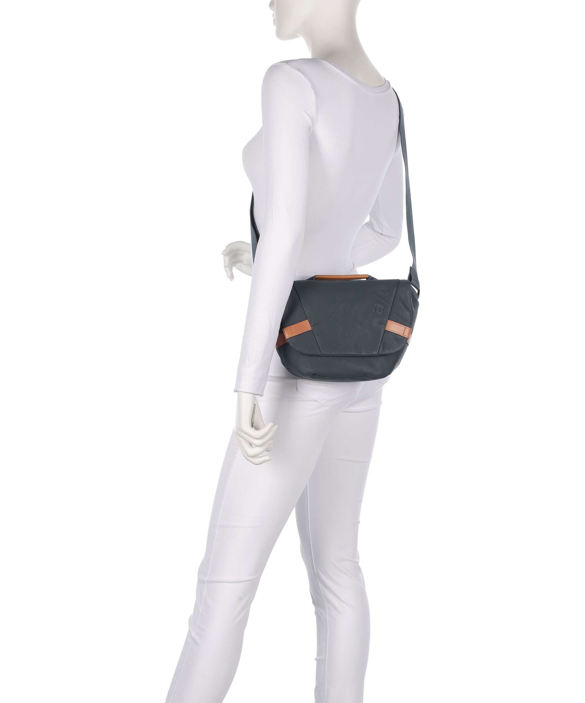Aunts & Uncles Japan Kazo Crossbody bag cosmic void