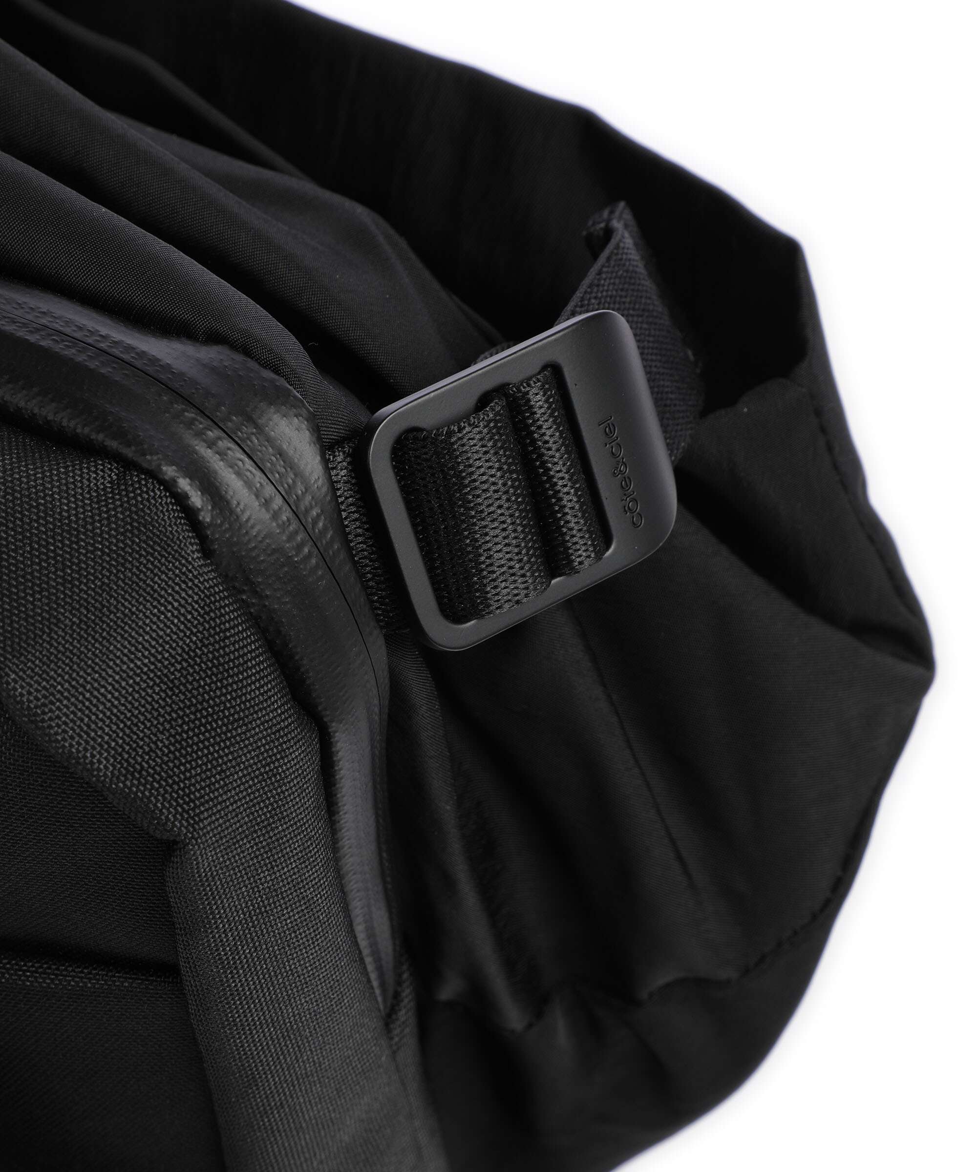 Côte&Ciel Riss Messenger bag black