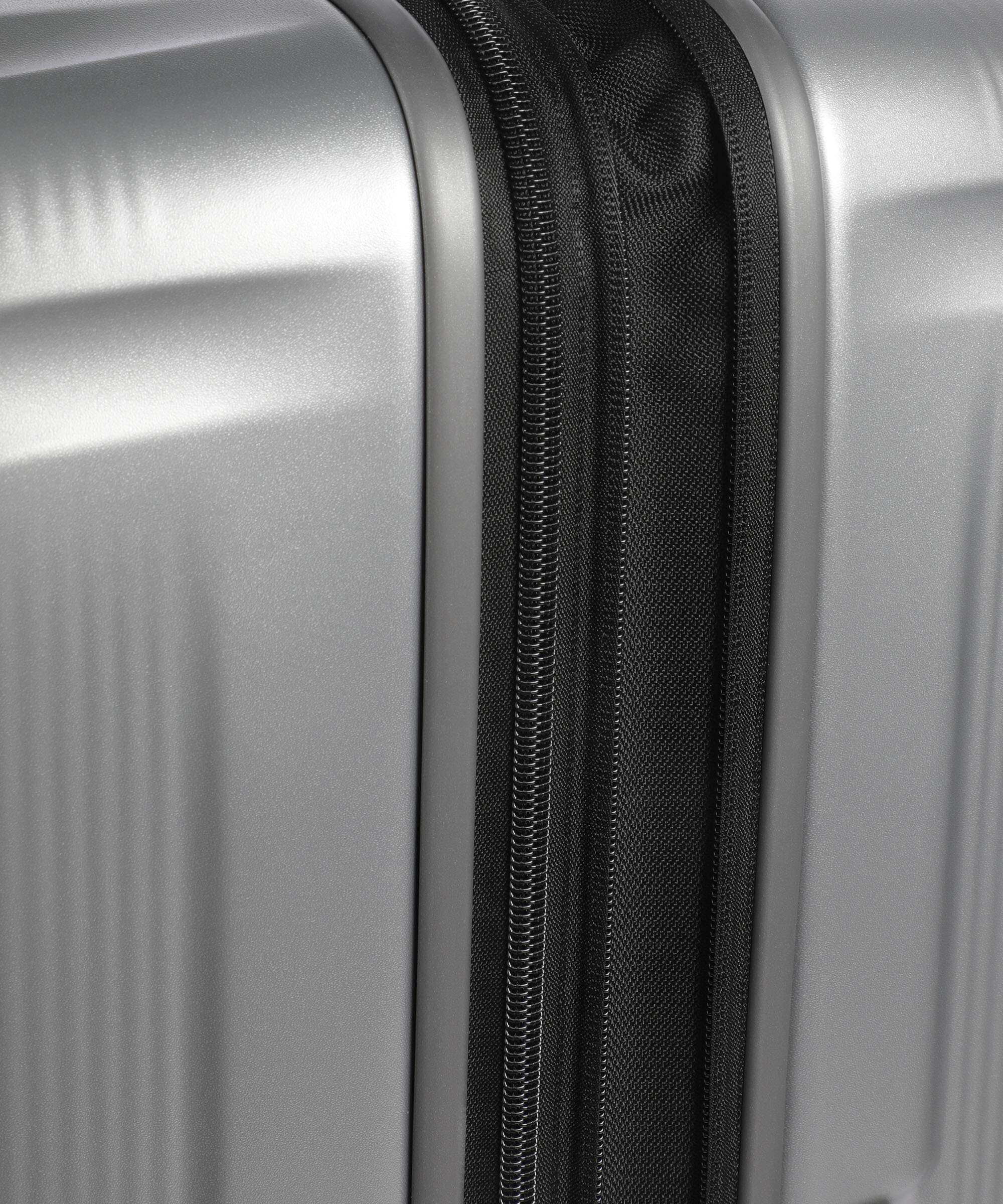 Samsonite Nuon Spinner (4 wheels) matt silver
