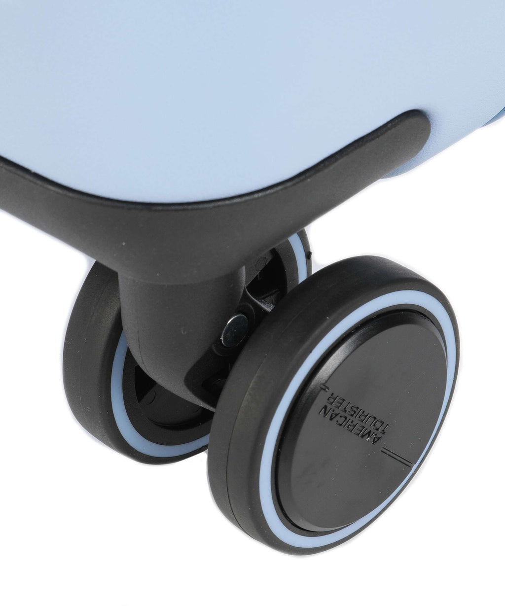 American Tourister Novastream Spinner (4 wheels) pastel blue