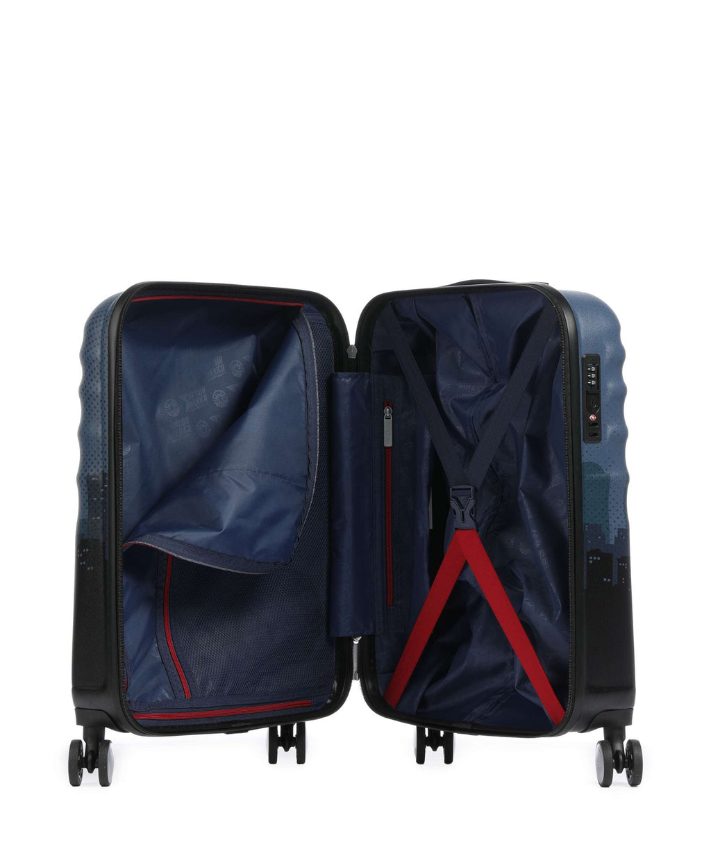 American Tourister Wavebreaker Disney Spinner (4 wheels) captain america city