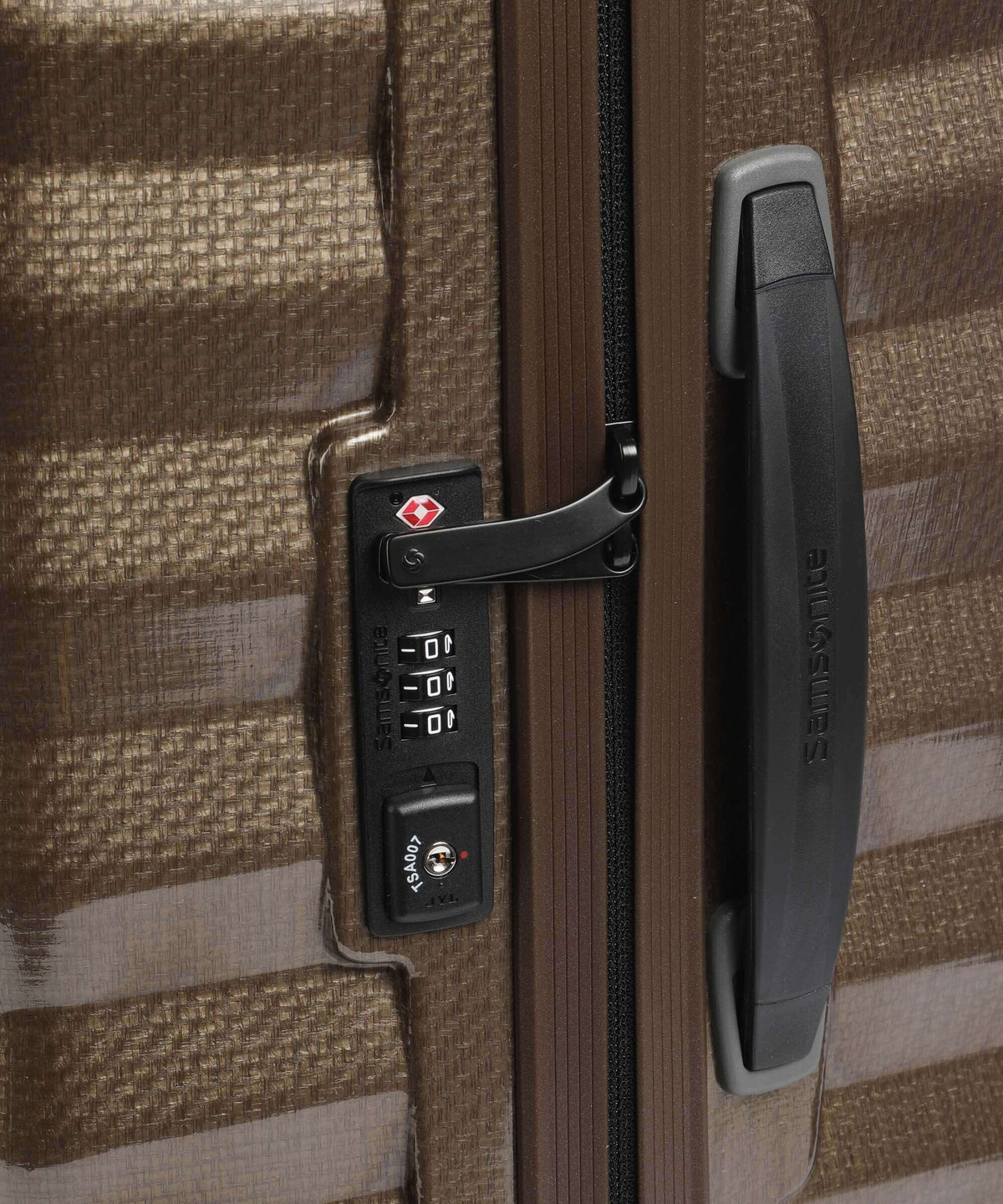 Samsonite Lite-Shock Spinner (4 wheels) sand