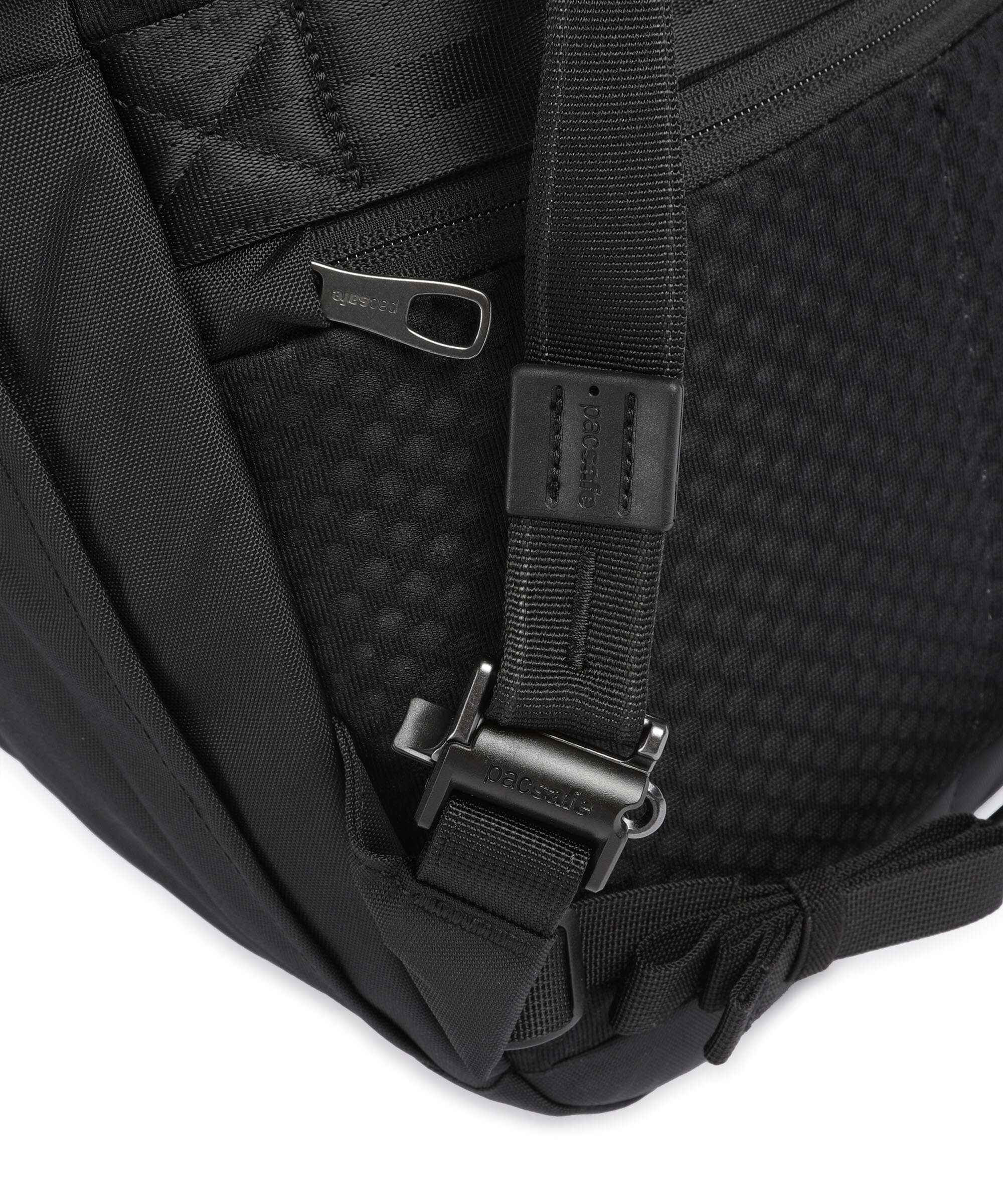Pacsafe V 26 Backpack jet black