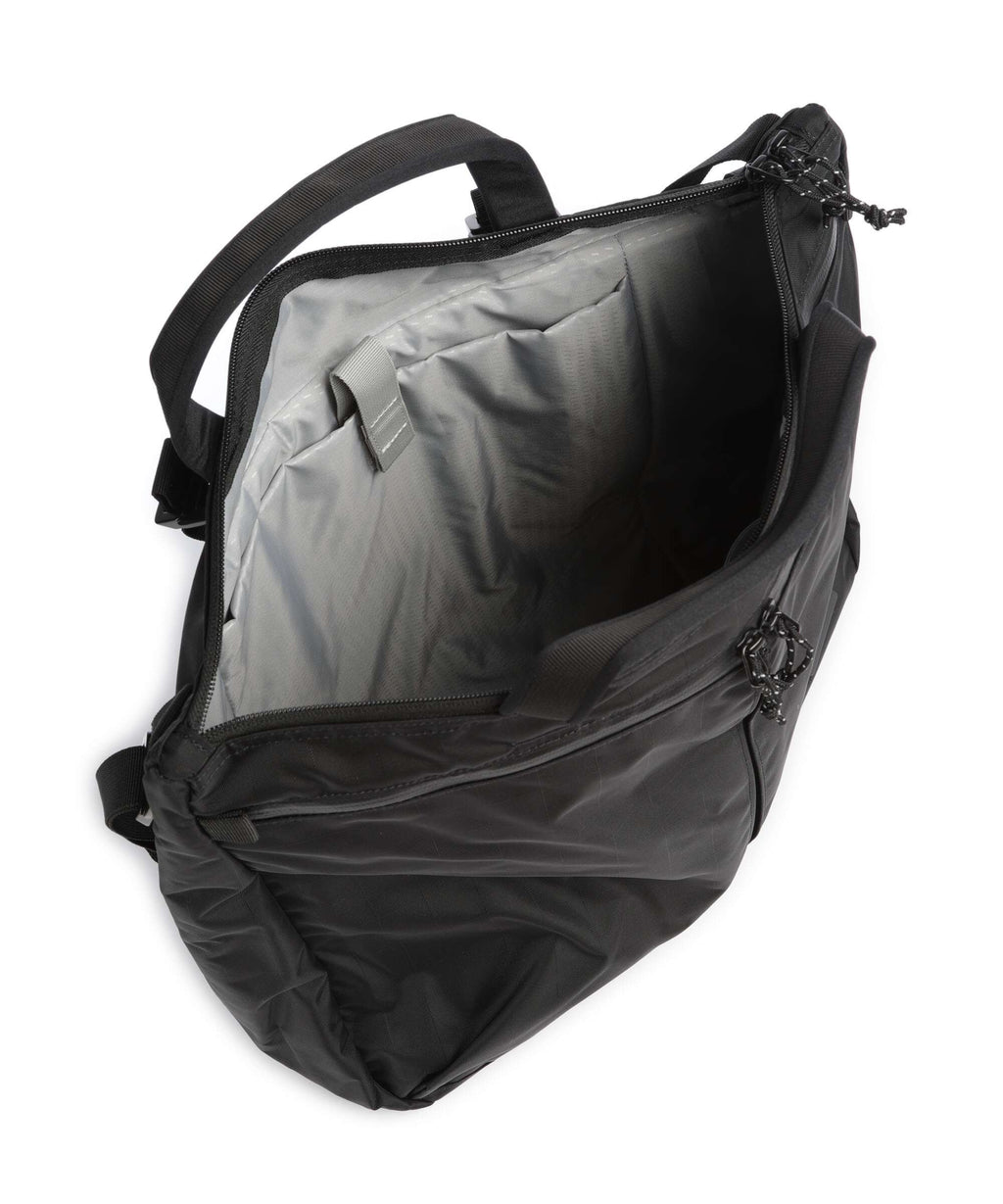 Db Utility 32 Tote bag black out