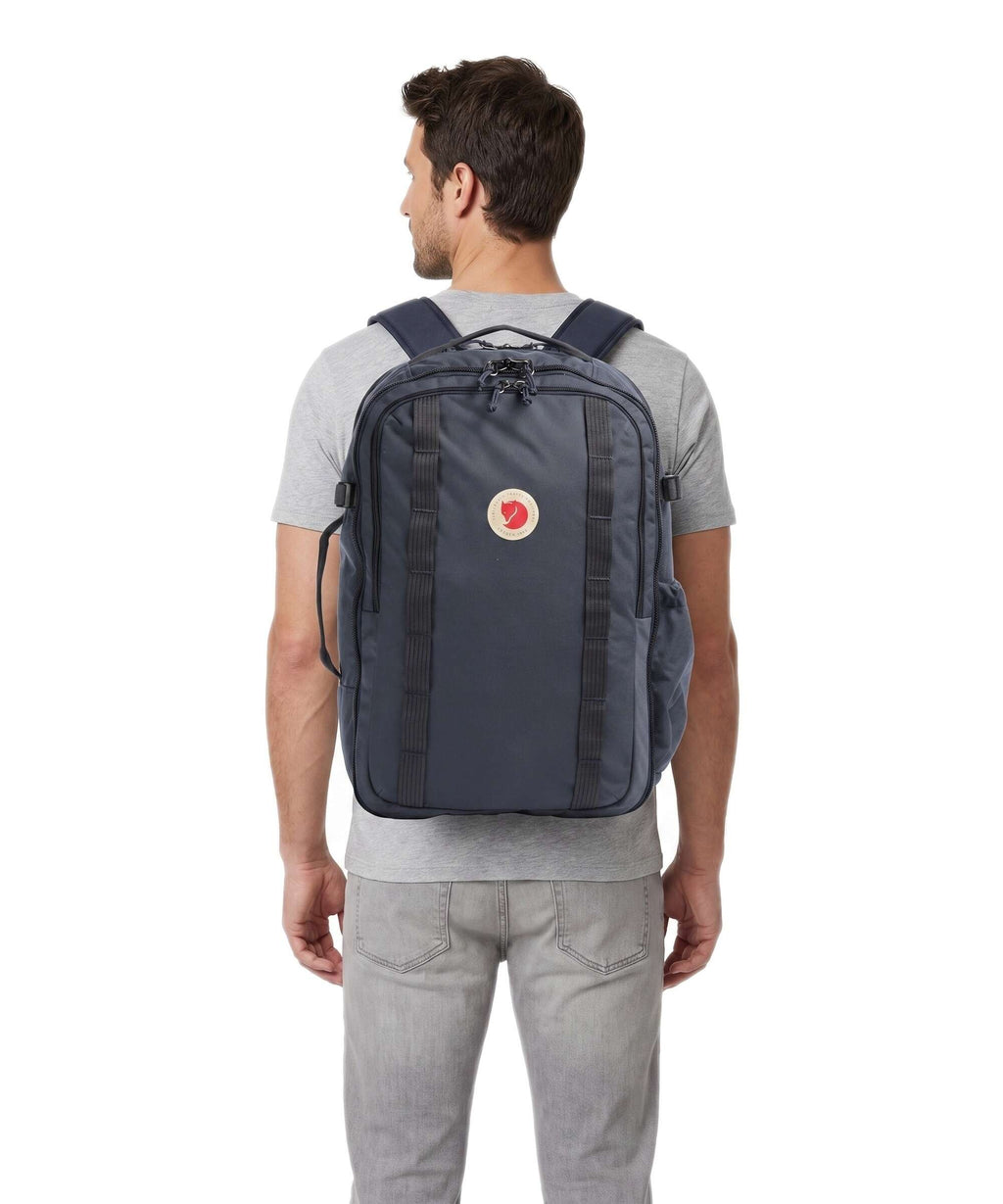 Fjällräven Travel 30 Travel backpack green