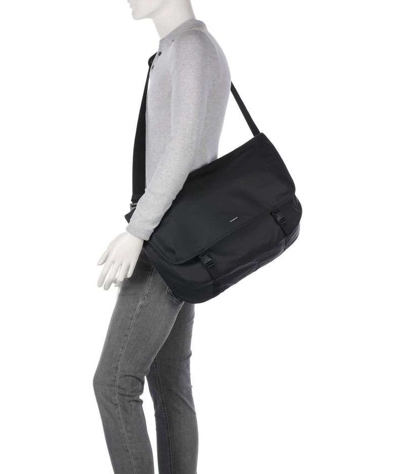 Sandqvist Stream Messenger bag black