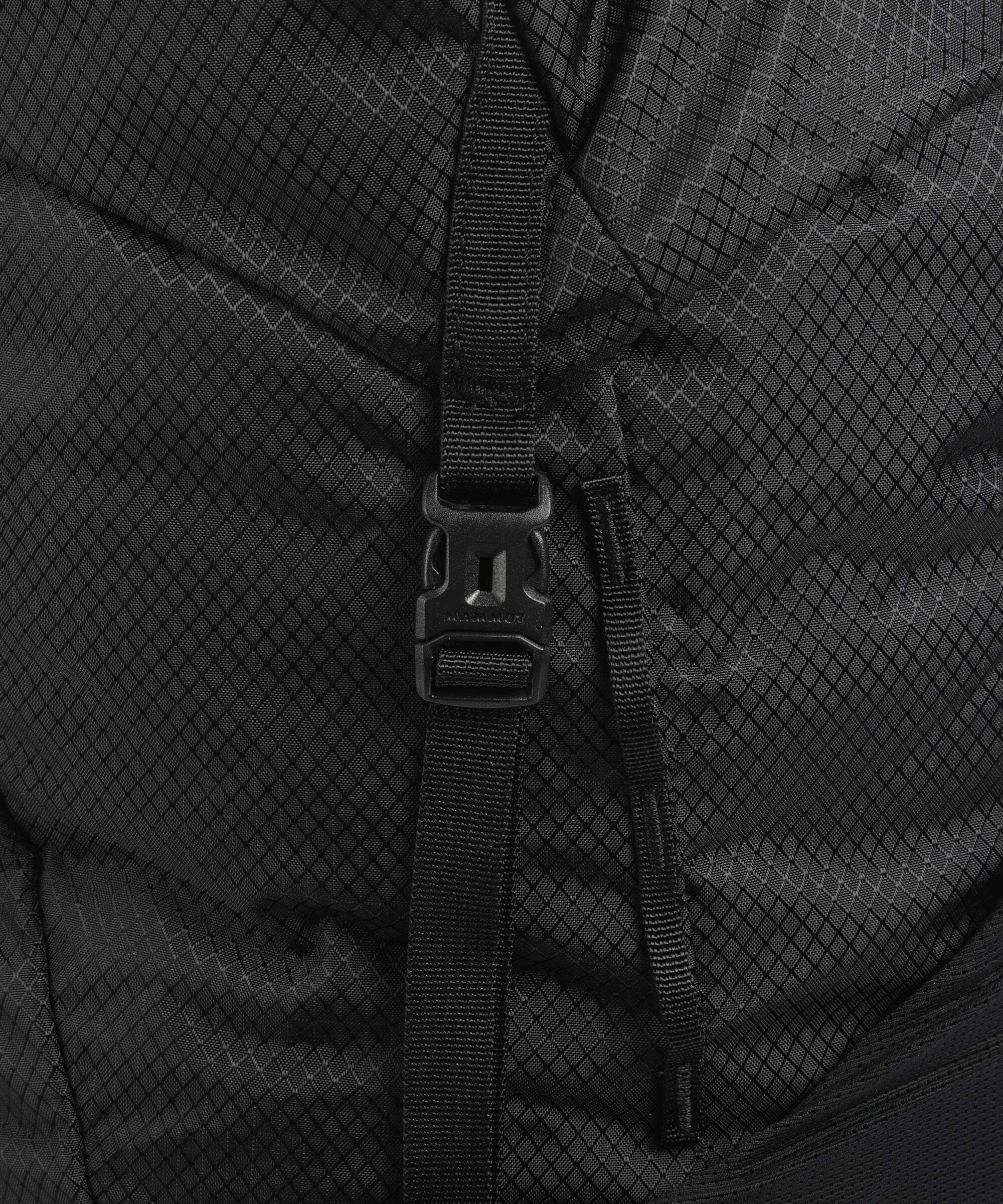 Mammut Ducan 32 W Hiking backpack black