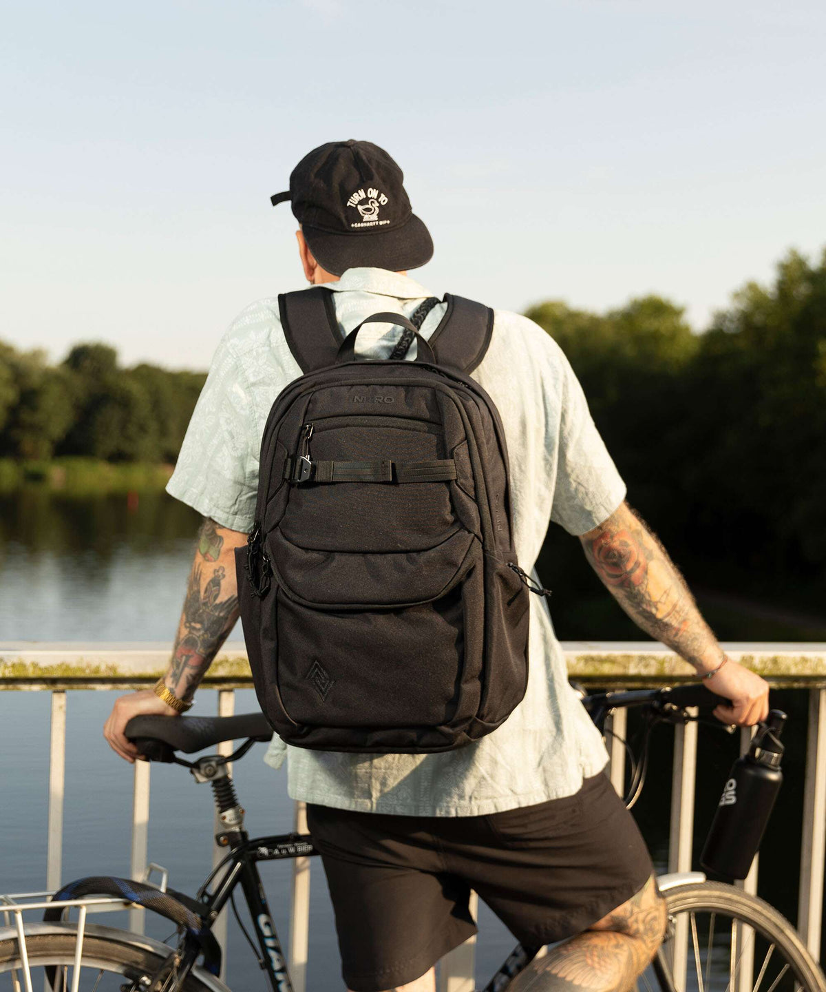 Nitro Future Hero 37 Backpack true black