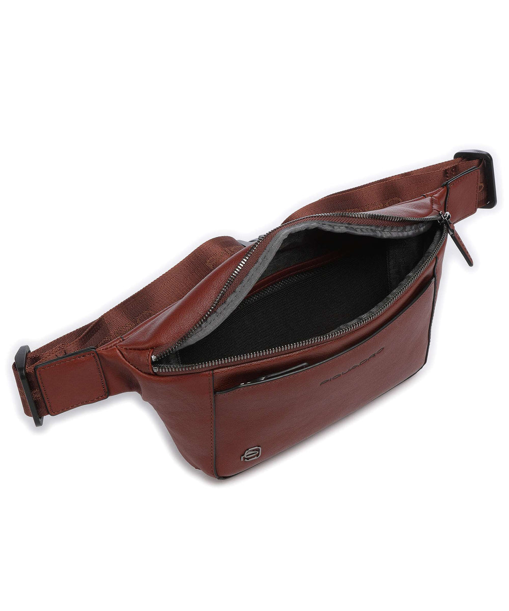 Piquadro Black Square Fanny pack tobacco