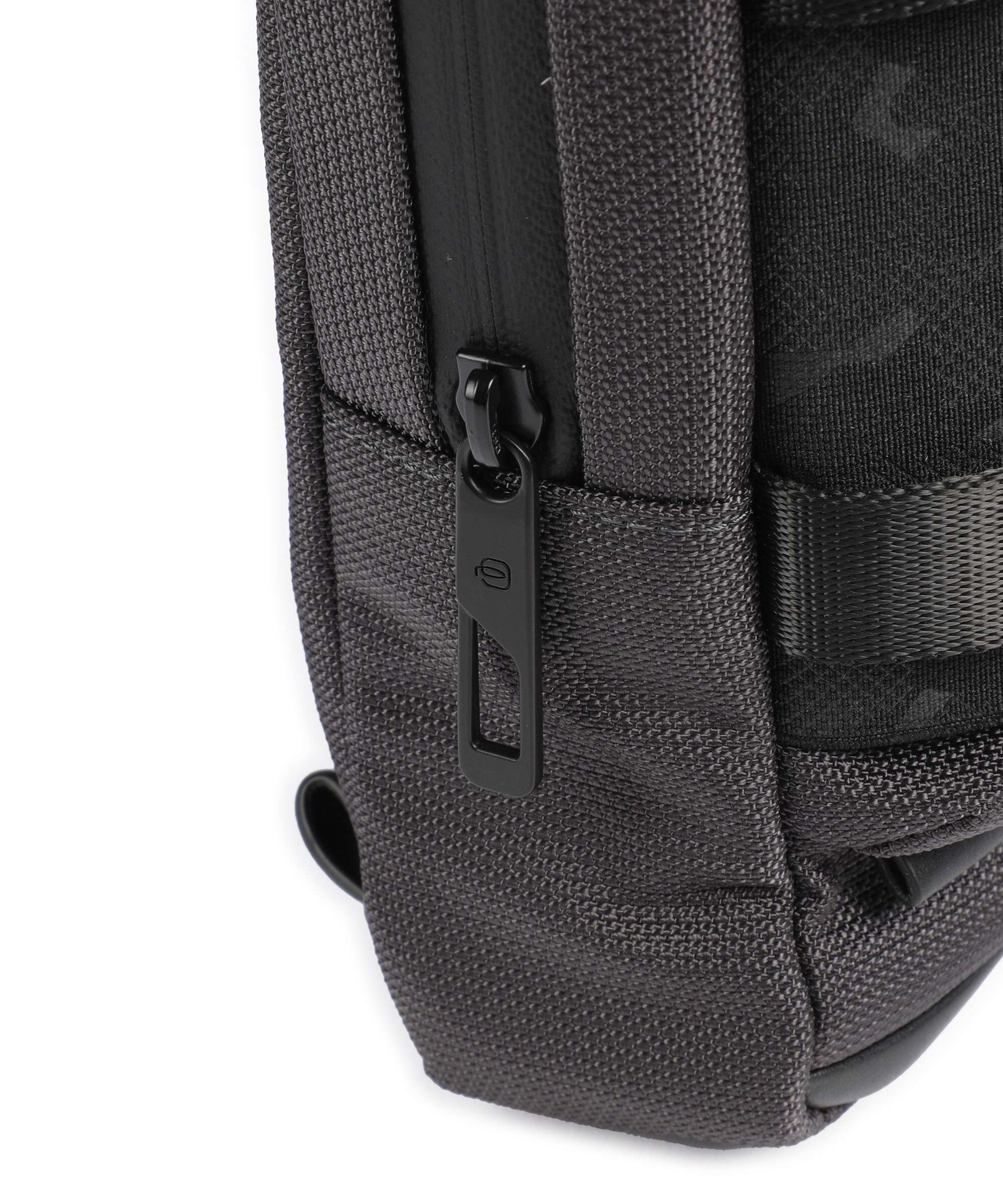 Piquadro FX Crossbody bag nero