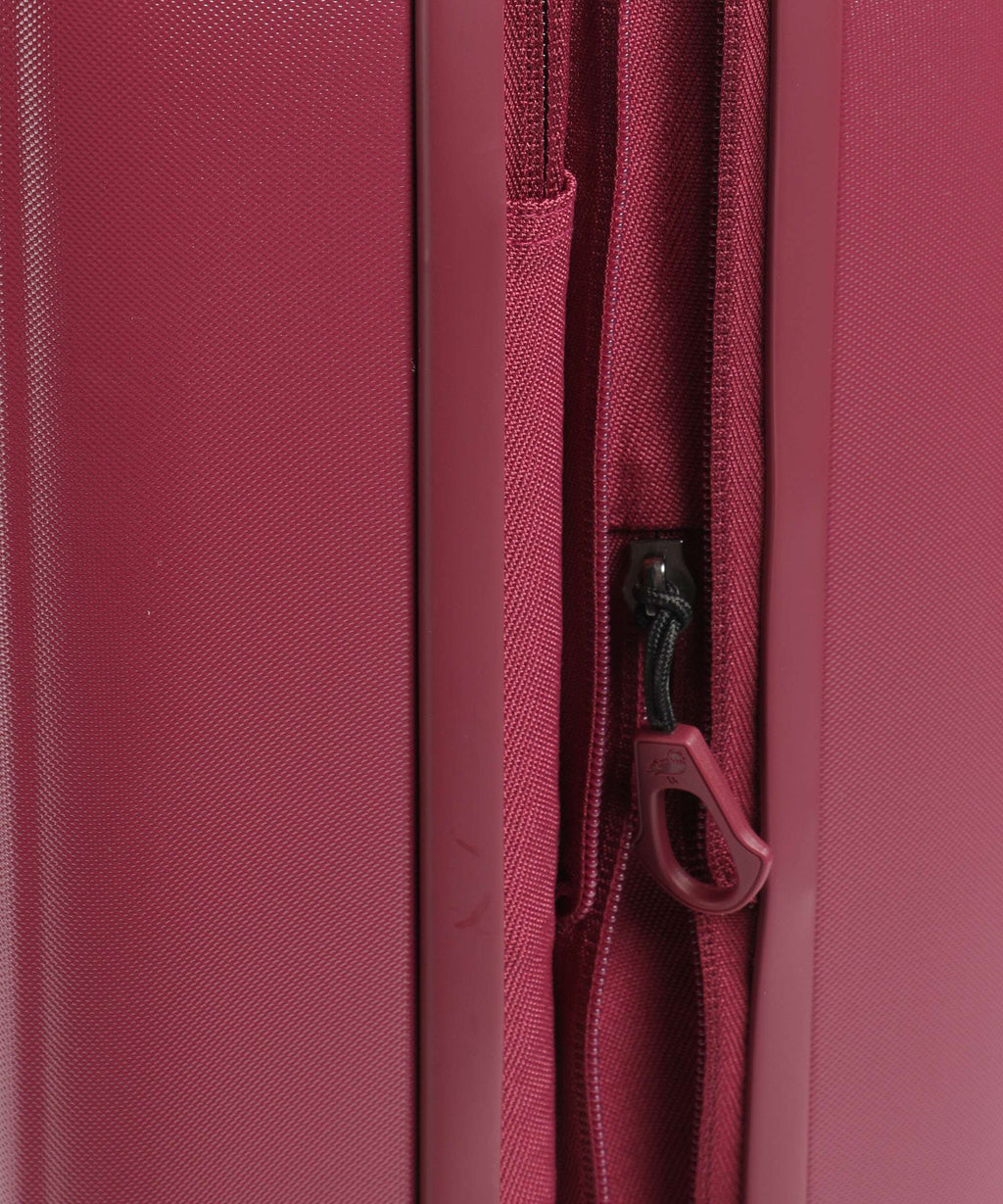 Mandarina Duck Logoduck+ Spinner (4 wheels) grape