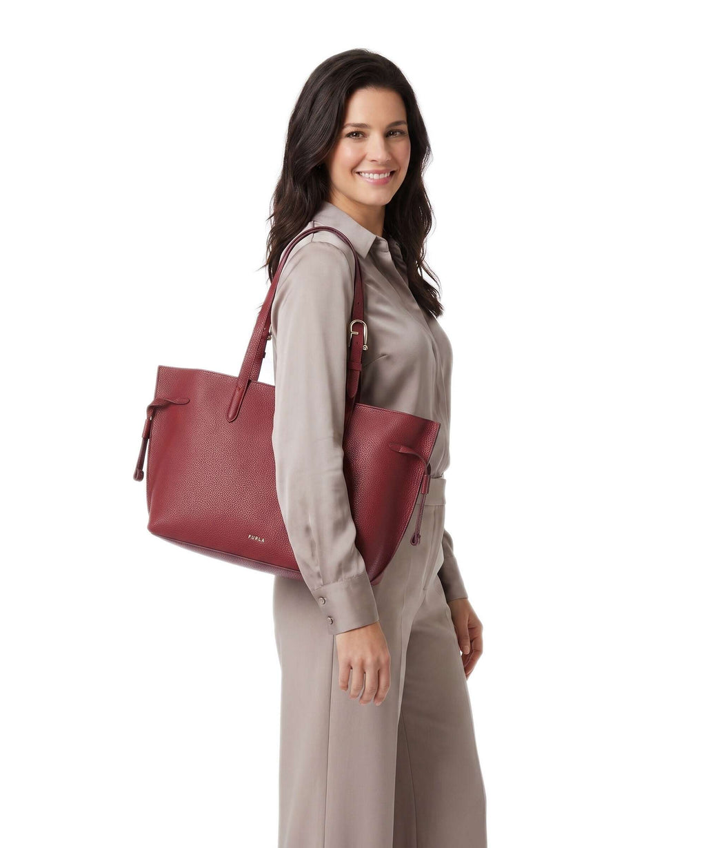 Furla Ava M Tote bag ciliegia/nero