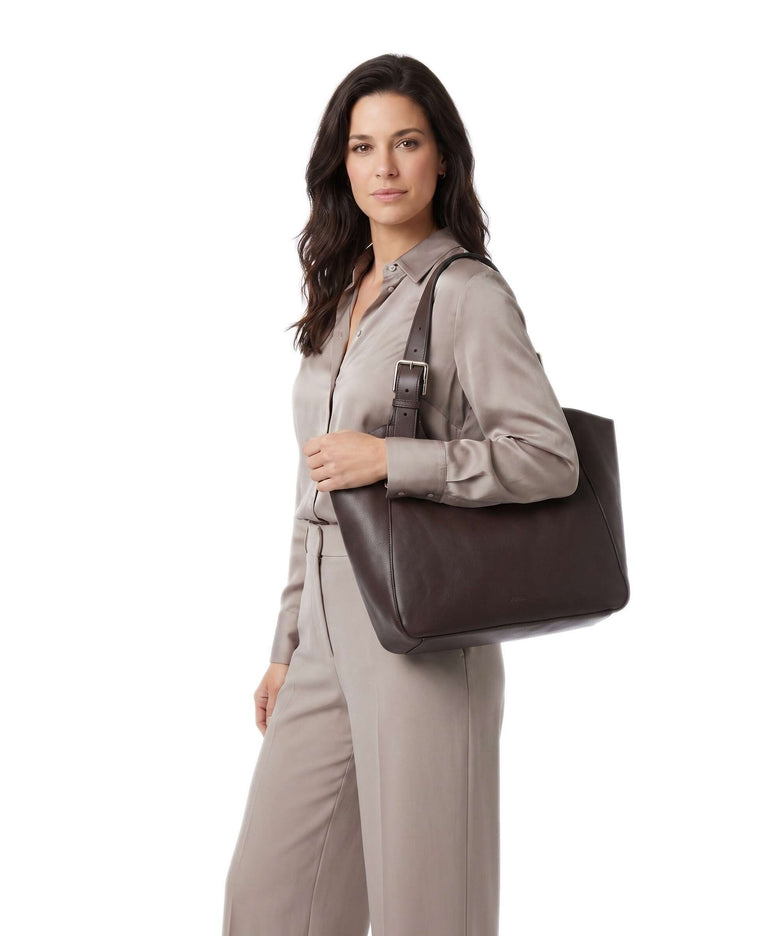 Furla Dora M Hobo bag dark cioccolato