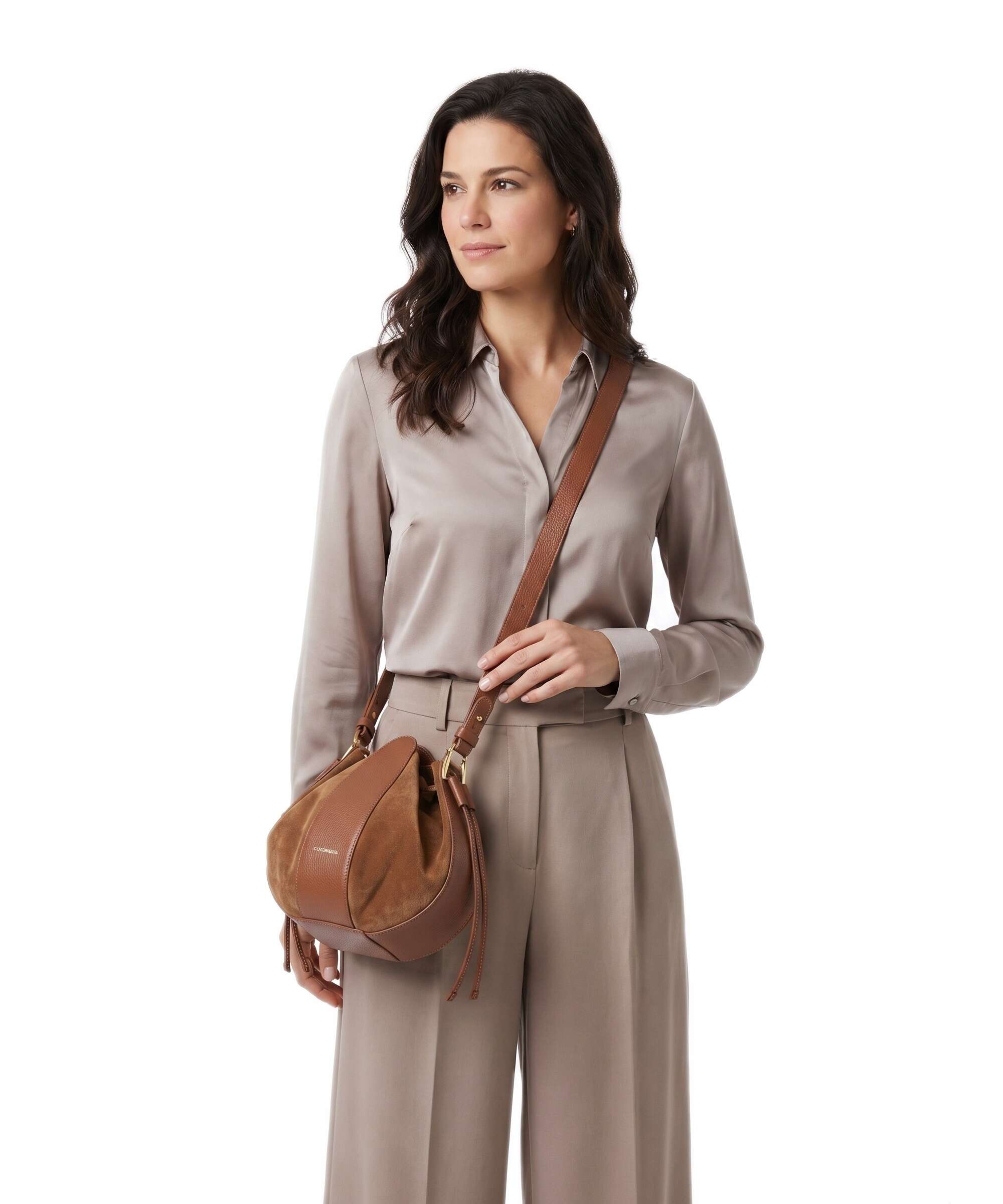 Coccinelle Boom Bucket bag cognac