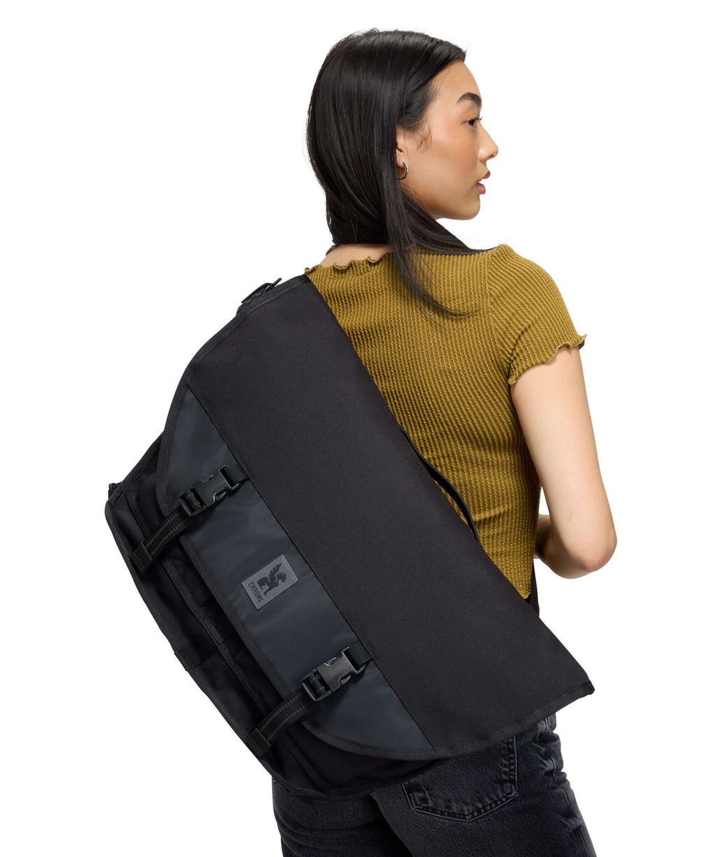 Chrome Citizen 24 Messenger bag black