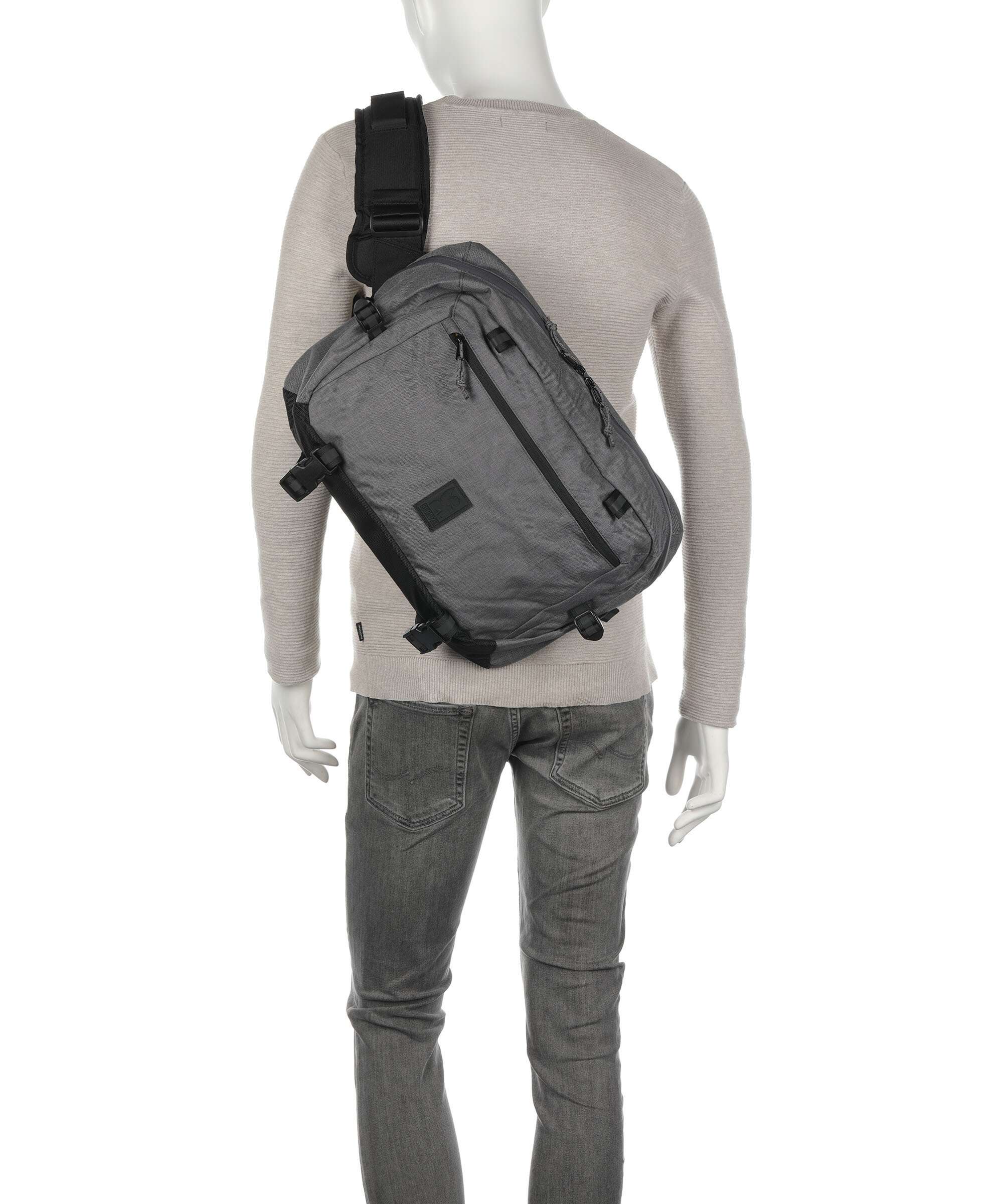 Chrome Kadet Max Crossbody bag sage