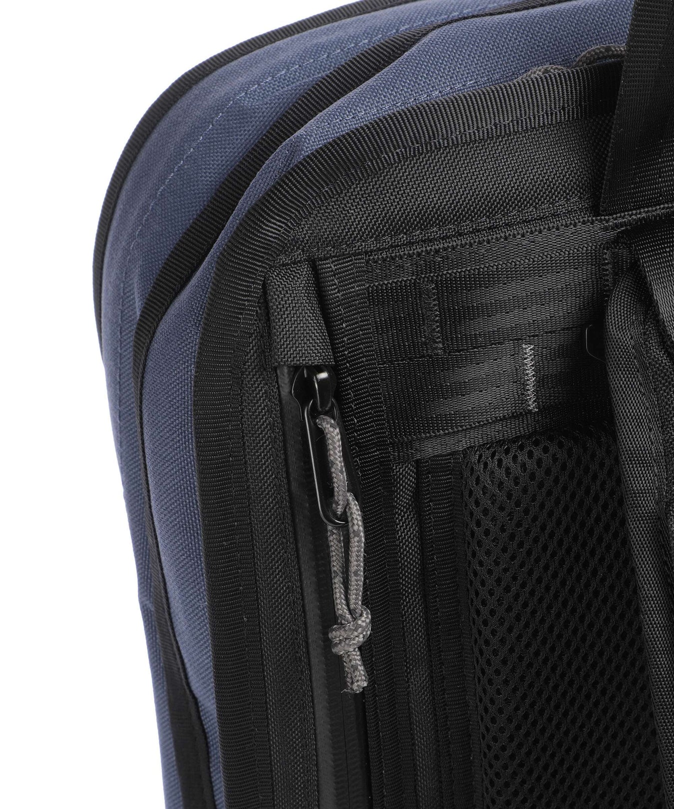 Chrome Hawes 26L Backpack indigo