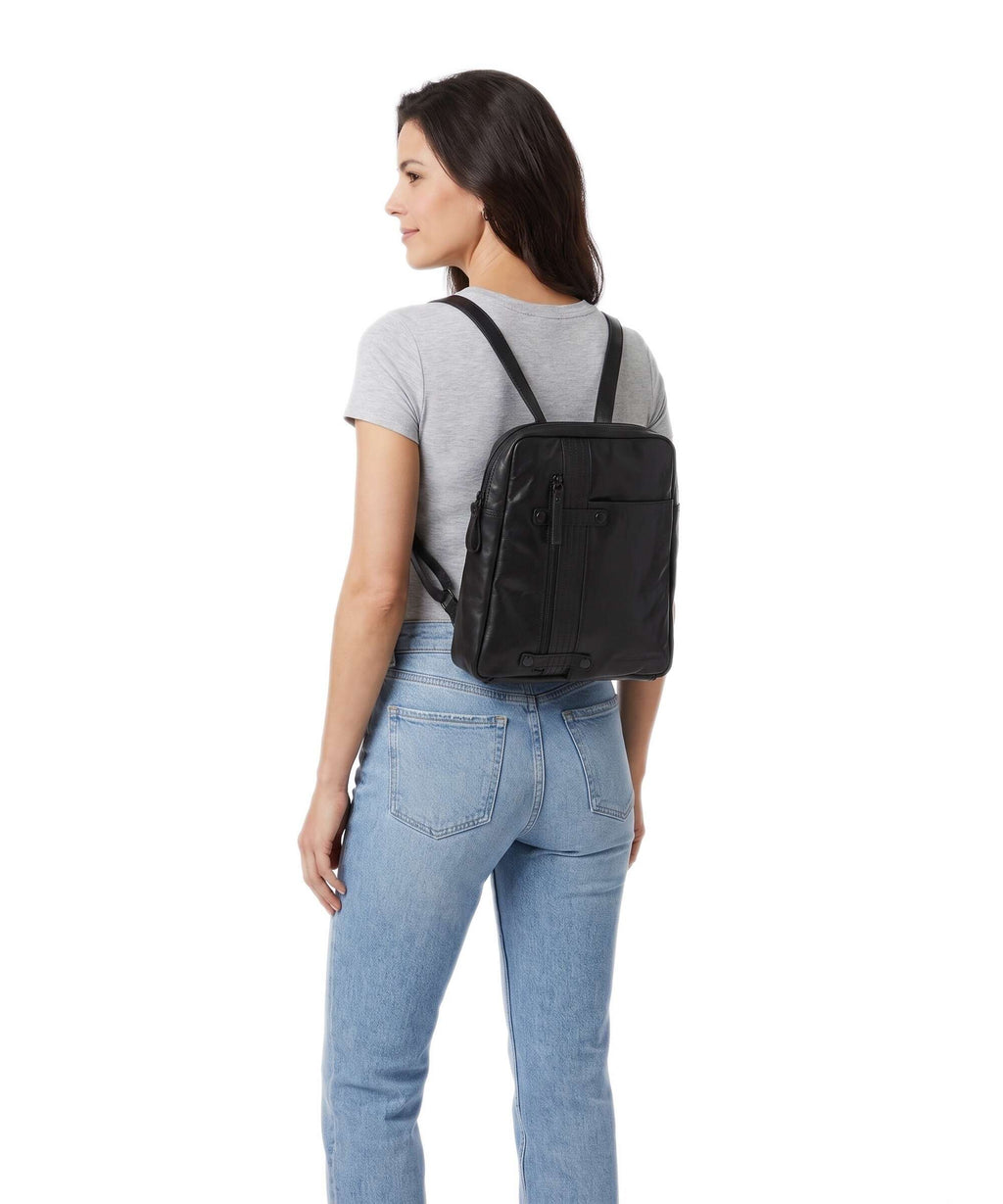 Spikes & Sparrow Bronco Roxy Backpack black
