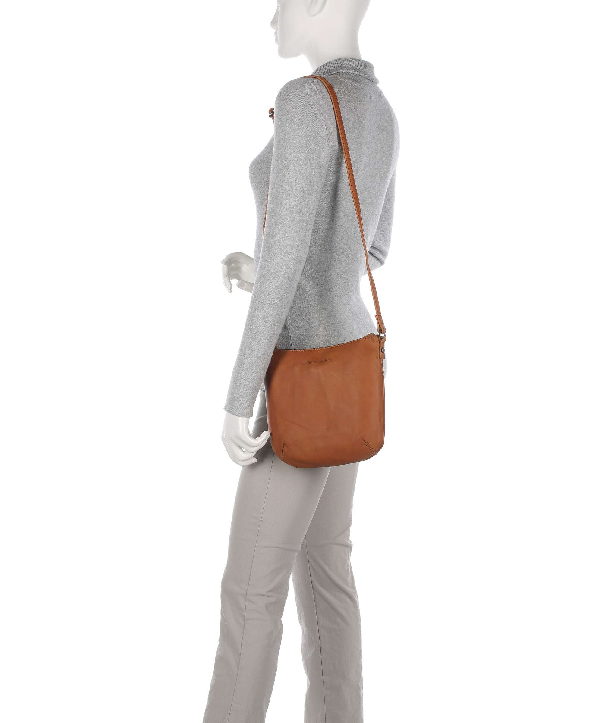The Chesterfield Brand Wax Pull Up Cow Redding Crossbody bag cognac