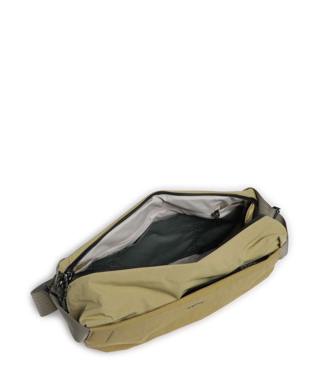 Bellroy Venture 9L Sling bag safari