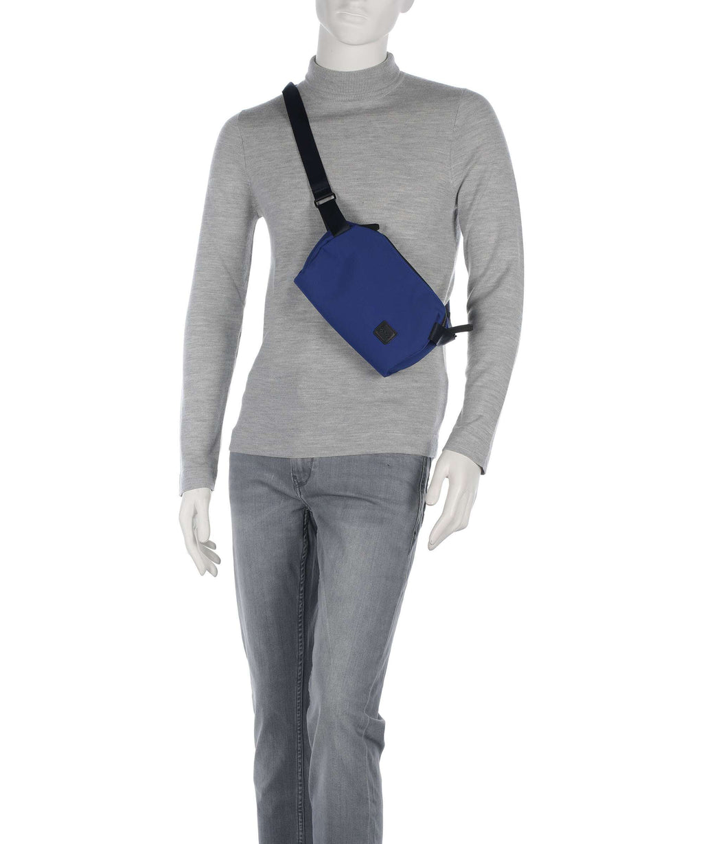 Bellroy Classic 3L Sling bag indigo