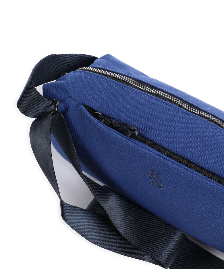 Bellroy Classic 5L Sling bag indigo